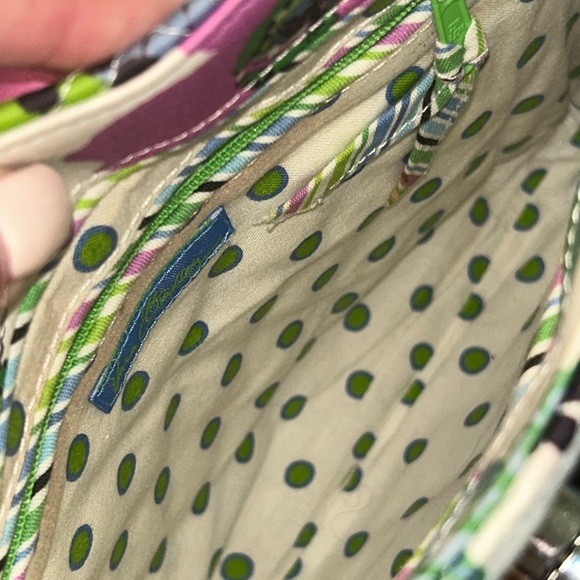 Vera Bradley beautiful Green and Pink Floral handheld Satchel - Picture 4 of 4